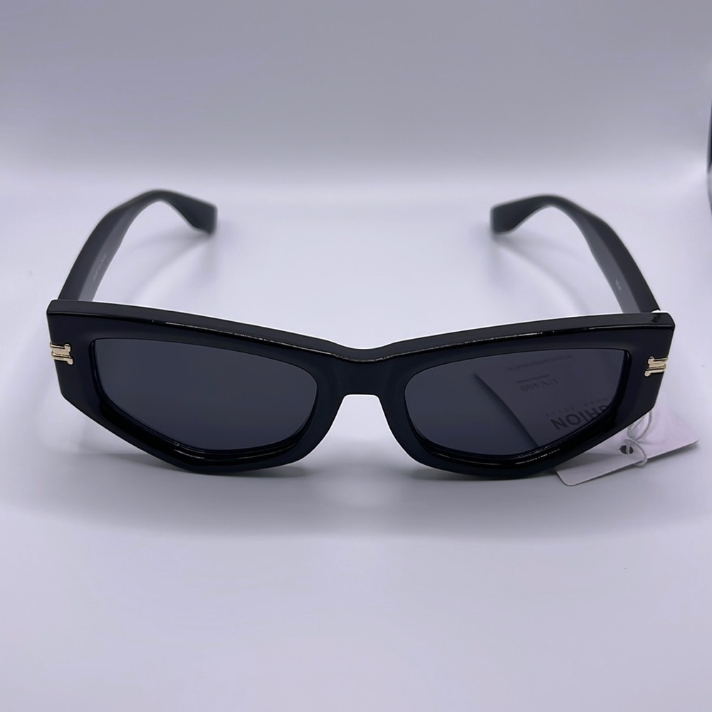 chunky Black Gold Accent Fashion Sunglasses - Picture 1 of 9